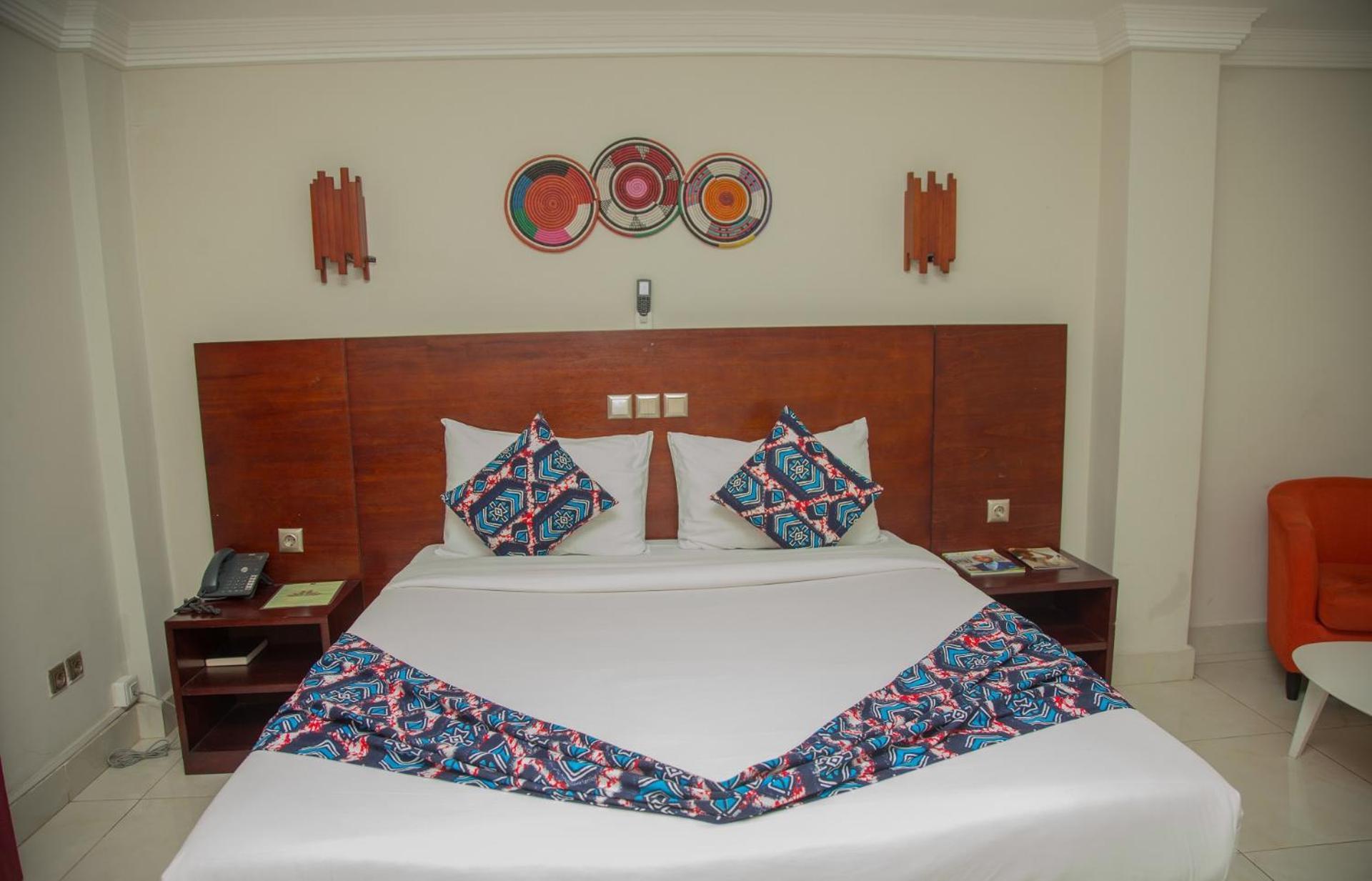 Hotel La Rose Blanche Abidjan Exterior photo